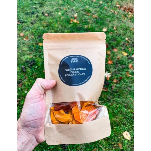 Dried persimmon chips